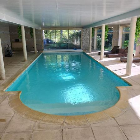 Au Charme Du Lac Espace Bien Etre Et Piscine Chauffe Proche Parc Et Restaurant Du Casino Forges-les-Eaux Exteriér fotografie